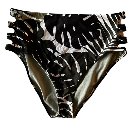 NWT Leaf Print Bikini Bottom - Picture 5 of 6